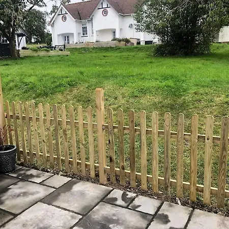 Bramble Cottage - Sleeps 5 With Free Wifi Cardigan Exterior photo