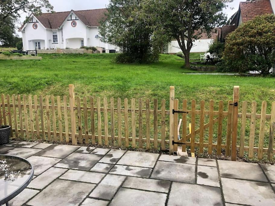 Holiday home Bramble - Sleeps 5 With Free Wifi