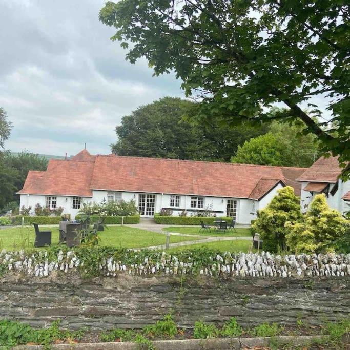 Holiday home Bramble - Sleeps 5 With Free Wifi *